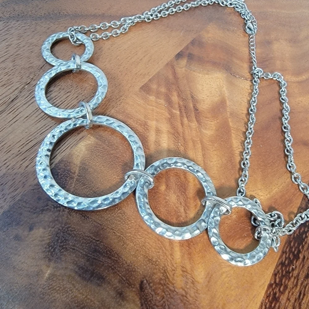 Hammered Metal Rings Silver Tone Statement Necklace Double chain